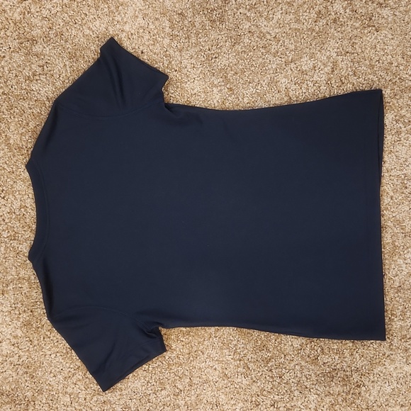 Nike girls tshirt, size small - Picture 4 of 5